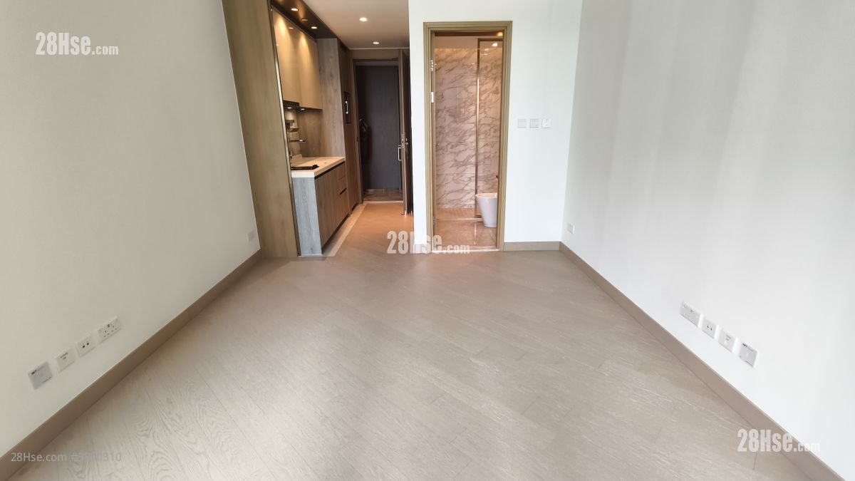 Grand Victoria Rental 1 Bathroom 278 ft²