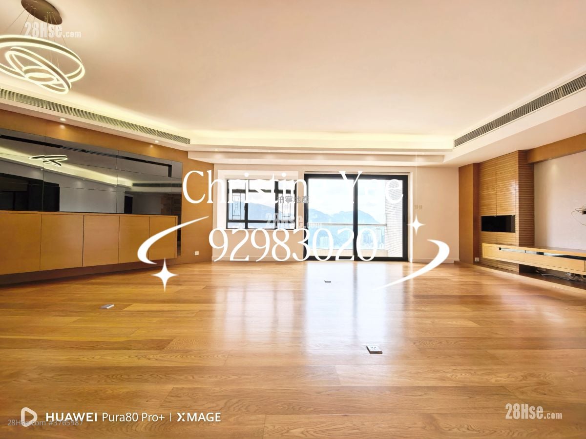 Cavendish Heights Rental 4 Bedrooms , 2 Bathrooms 1,811 ft²