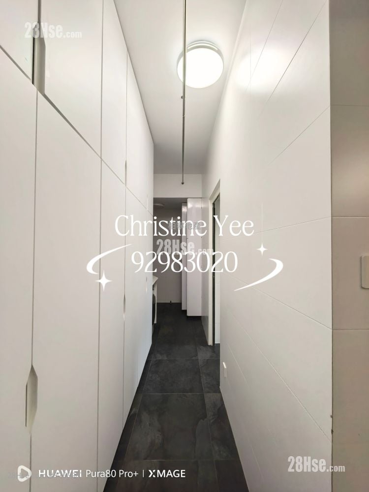 Cavendish Heights Rental 4 Bedrooms , 2 Bathrooms 1,811 ft²