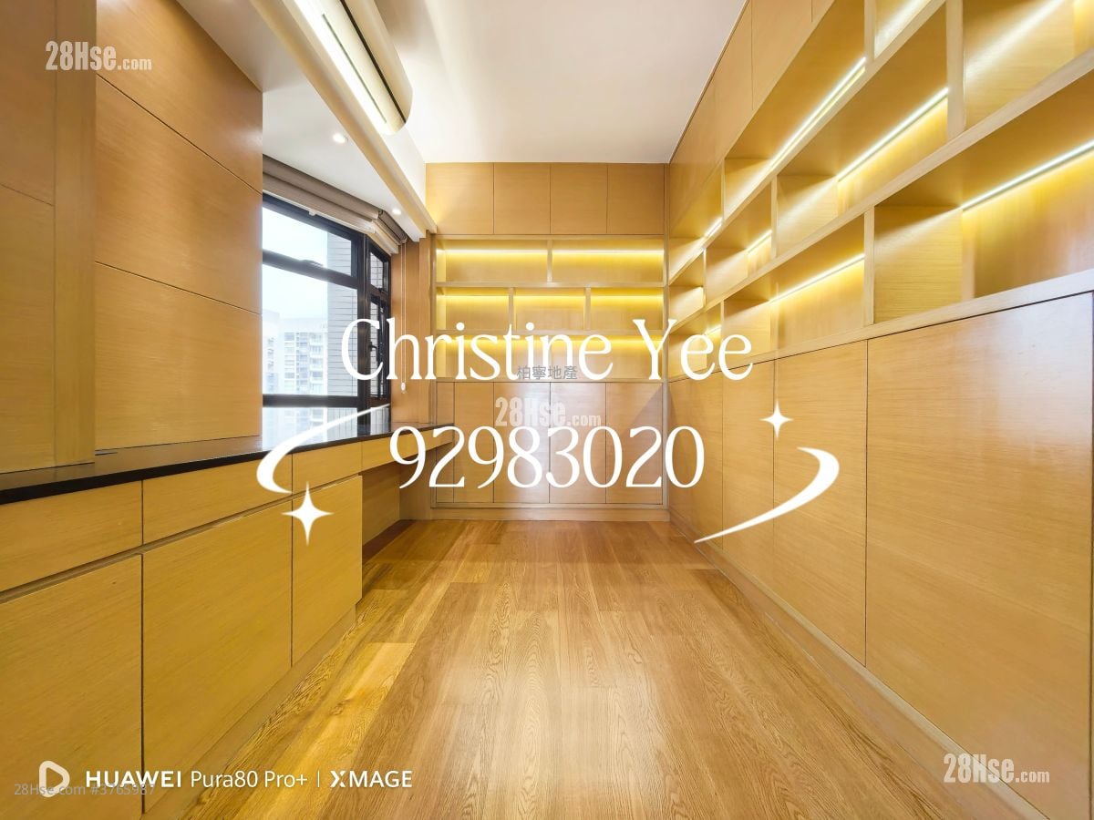 Cavendish Heights Rental 4 Bedrooms , 2 Bathrooms 1,811 ft²