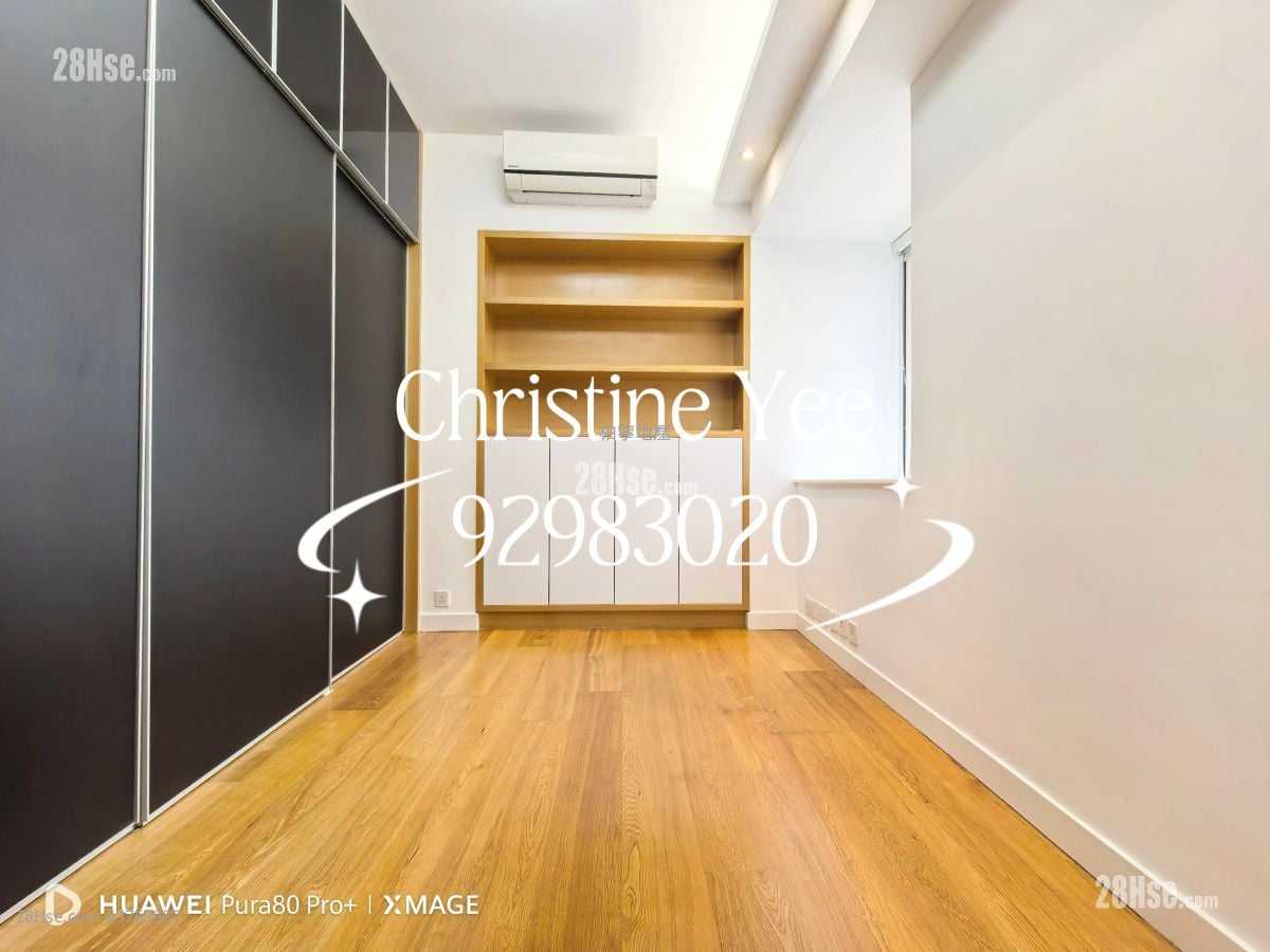 Cavendish Heights Rental 4 Bedrooms , 2 Bathrooms 1,811 ft²