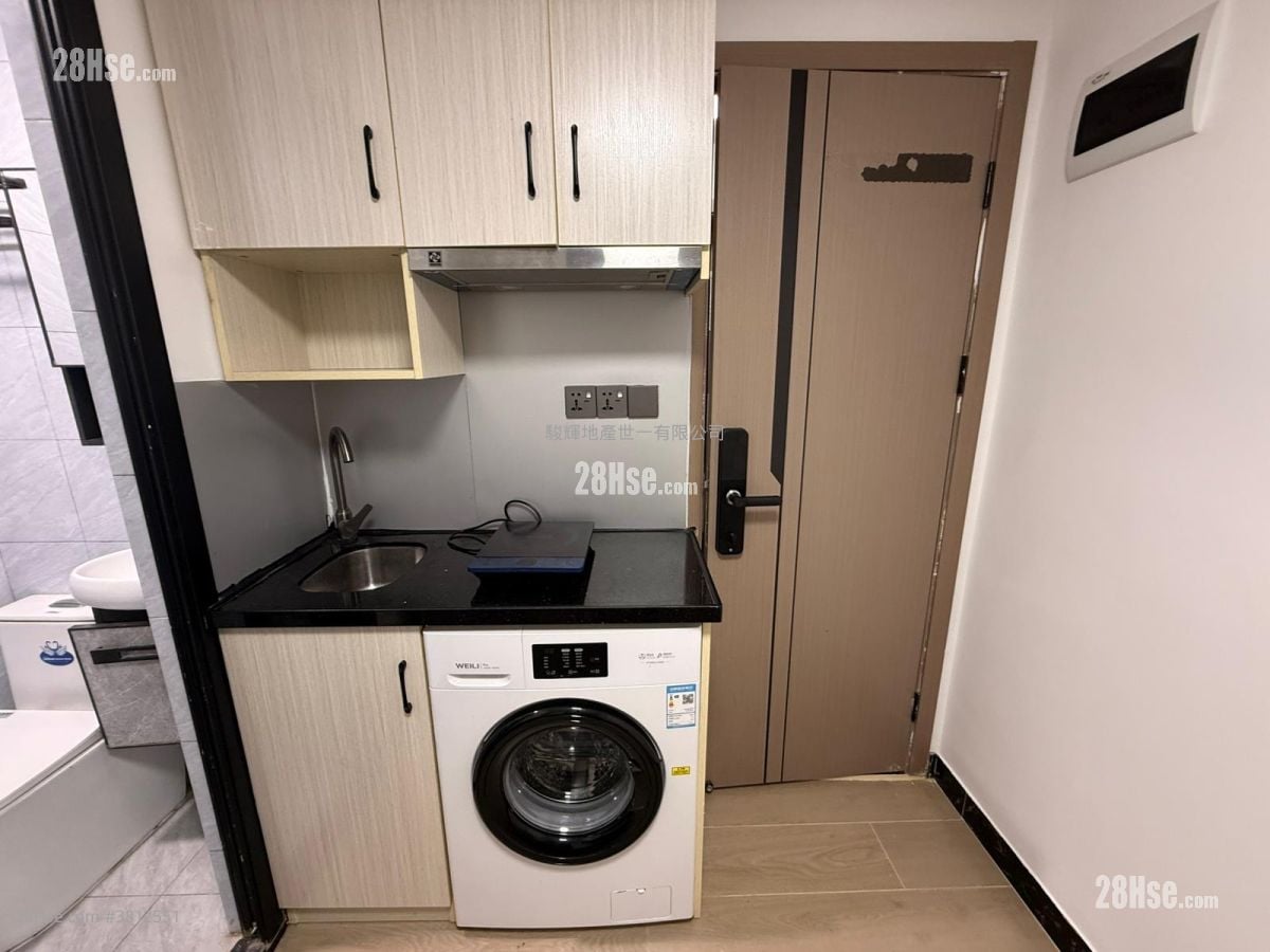 Ocean View Court Rental 1 Bathroom 150 ft²