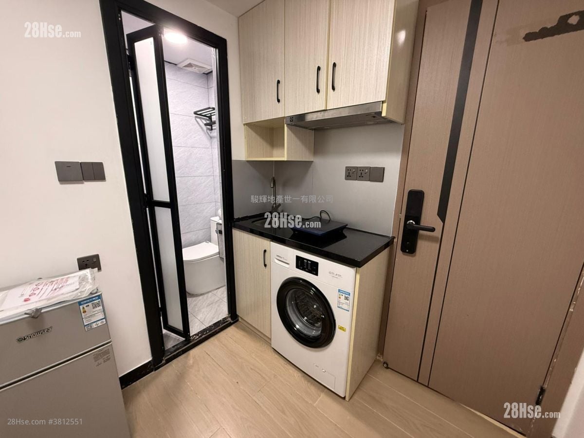 Ocean View Court Rental 1 Bathroom 150 ft²