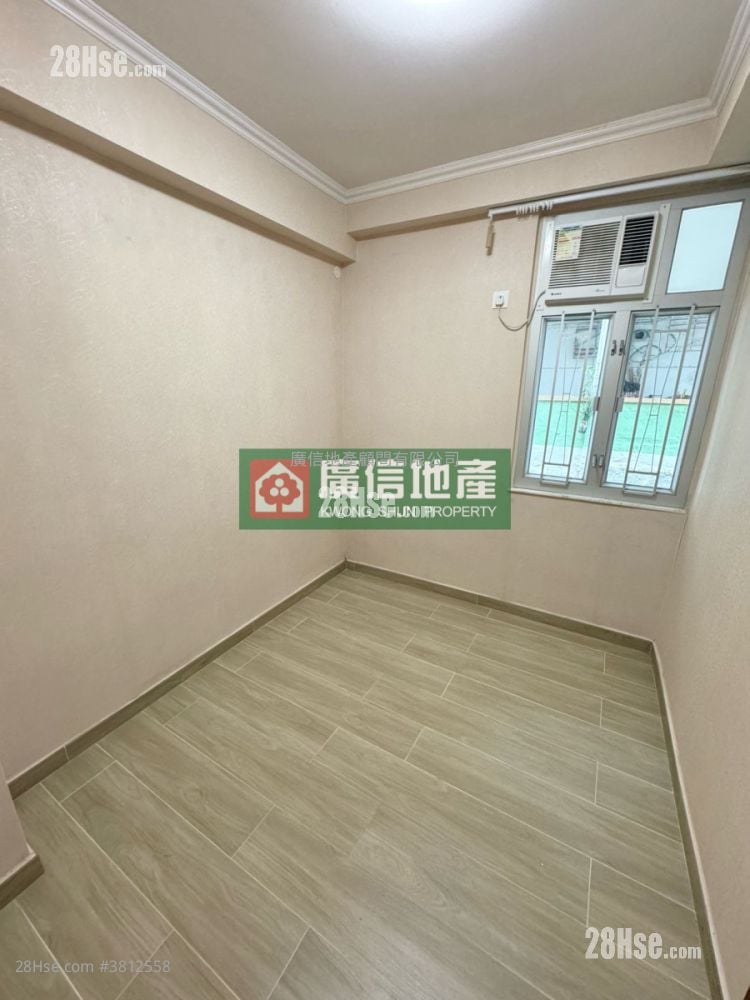 Shun Lee Building Sell 2 Bedrooms , 1 Bathroom 340 ft²