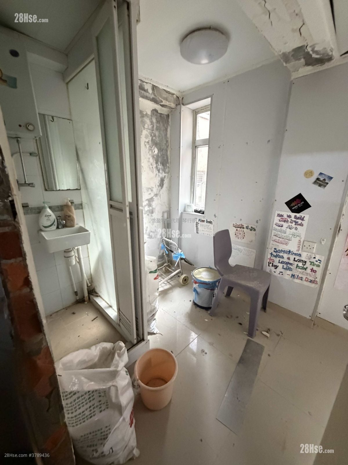 仁德大厦 售盘 2 房 , 1 浴室 367 平方尺