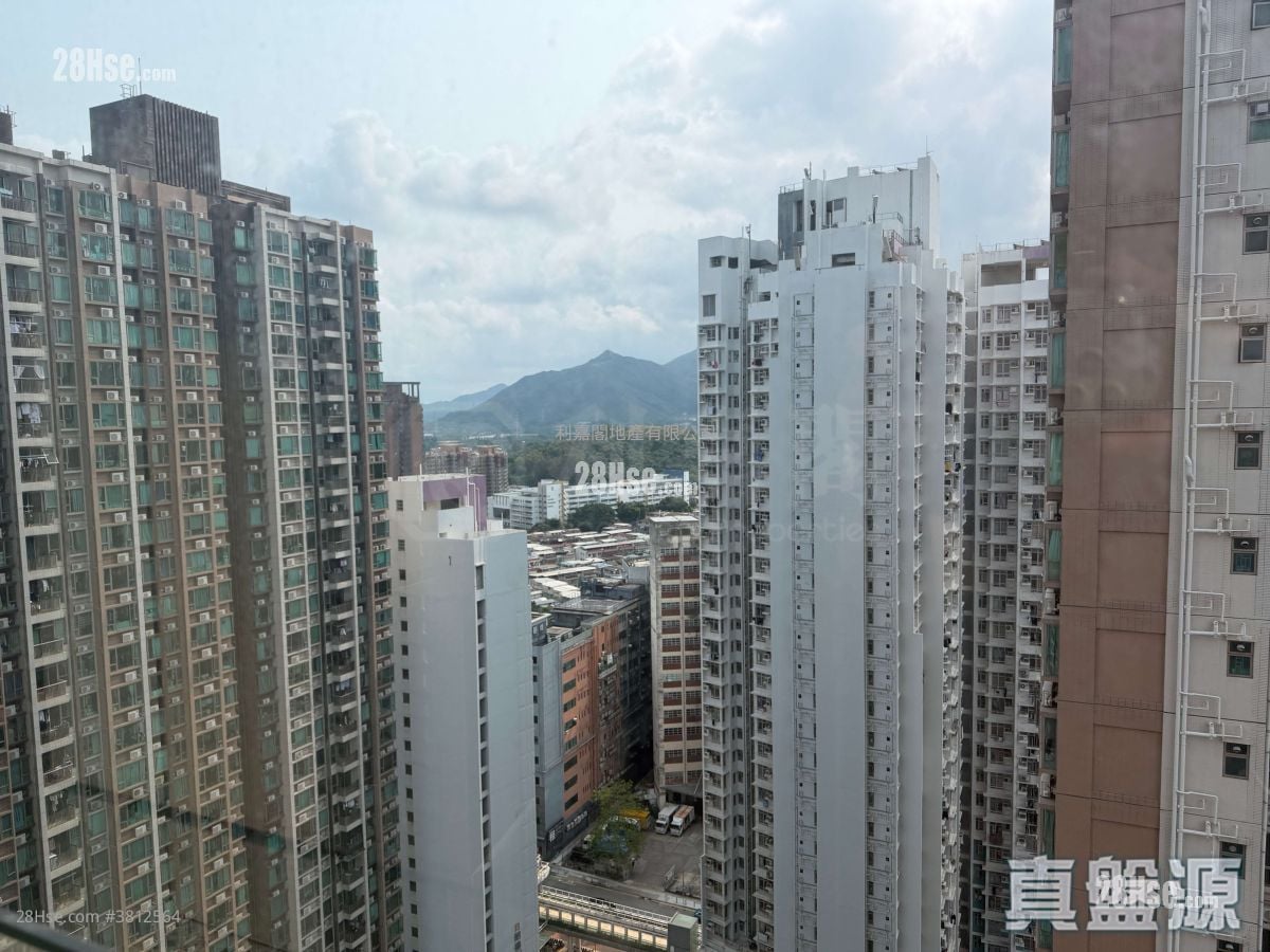 世宙 售盘 2 房 , 1 浴室 429 平方尺