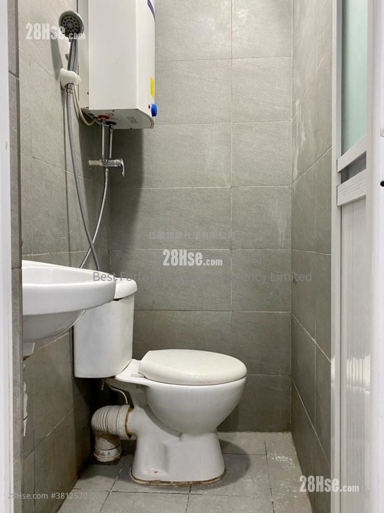 Hang Fai Building Rental Studio , 1 Bathroom 120 ft²