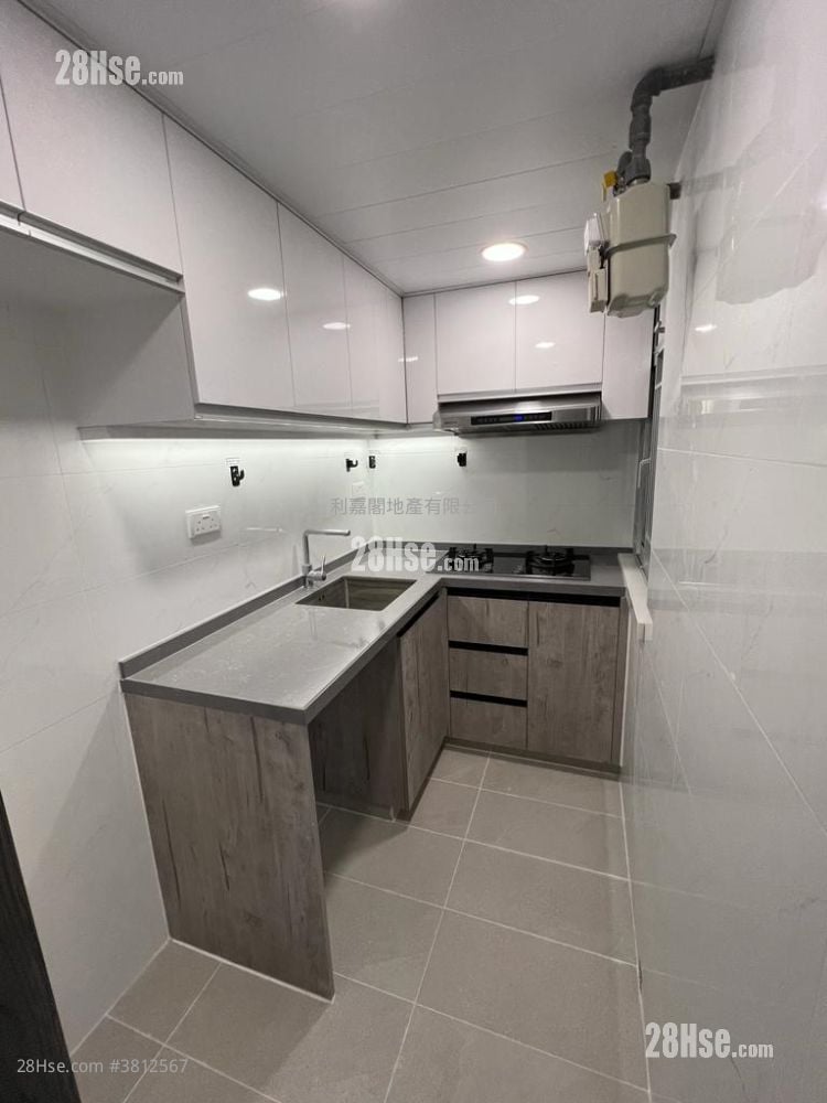 Grandeur Garden Sell 2 Bedrooms , 1 Bathroom 314 ft²