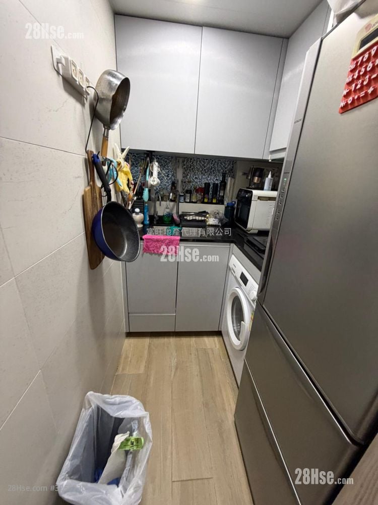 Paradise Square Sell 2 Bedrooms , 1 Bathroom 368 ft²