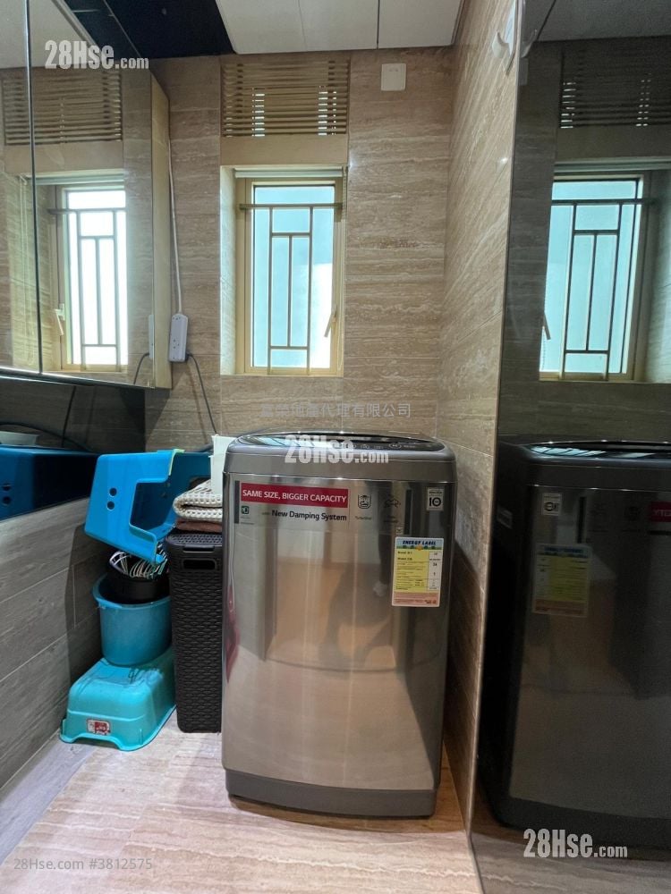 Harbour Place Sell 3 Bedrooms , 1 Bathroom 593 ft²