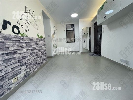 Luk Yeung Sun Chuen Sell 2 Bedrooms , 1 Bathroom 445 ft²