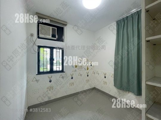Luk Yeung Sun Chuen Sell 2 Bedrooms , 1 Bathroom 445 ft²