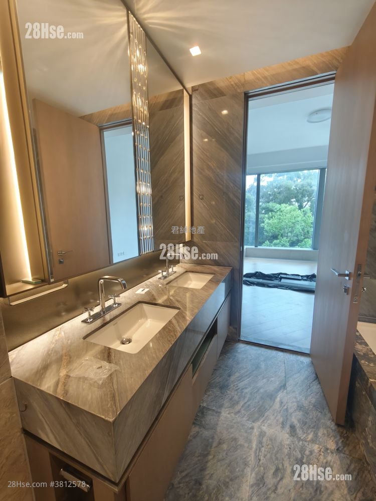 明寓 租盘 3 房 , 4 浴室 1,304 平方尺