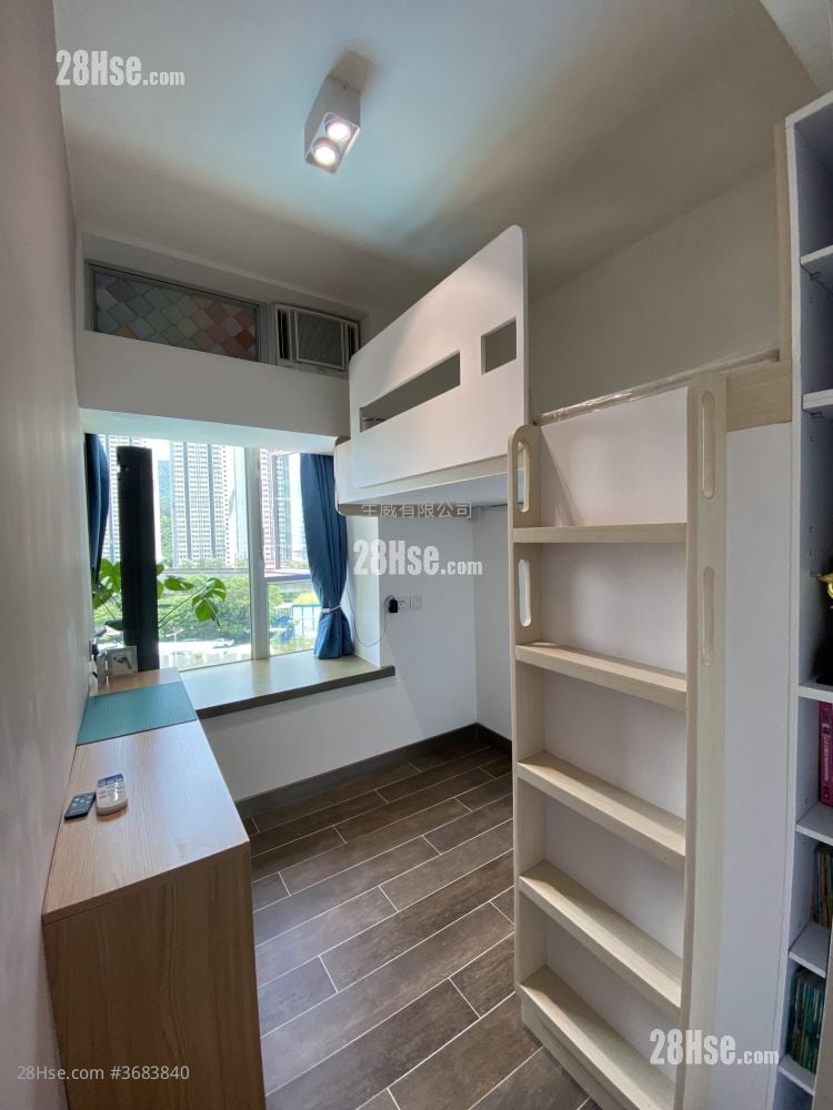 Mountain Shore Sell 2 Bedrooms , 1 Bathroom 474 ft²