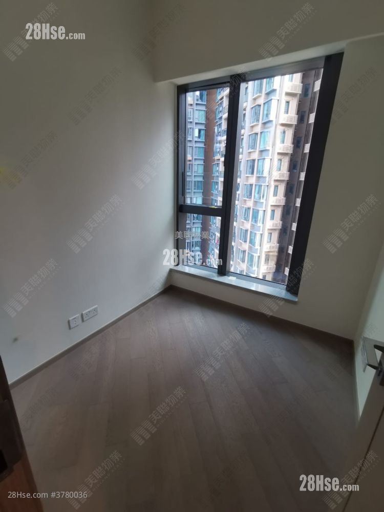 The Yoho Hub Rental 464 ft²