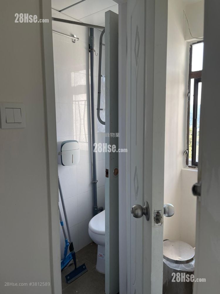 华景山庄 售盘 4 房 , 3 浴室 1,057 平方尺