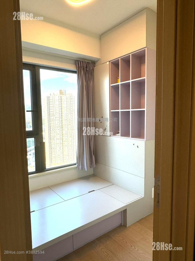 Sol City Sell 3 Bedrooms 736 ft²