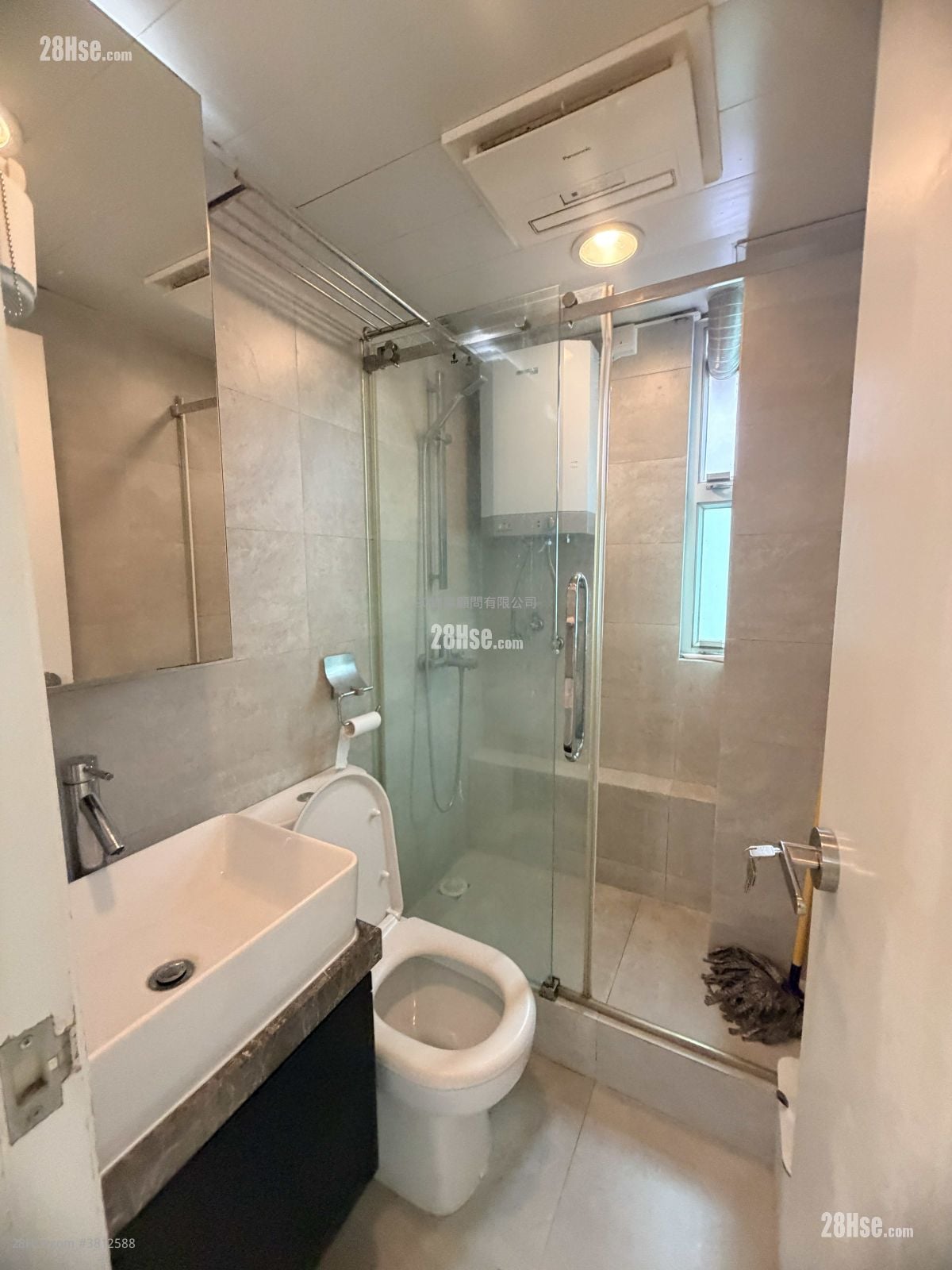 永輝大廈 租盤 421 平方呎