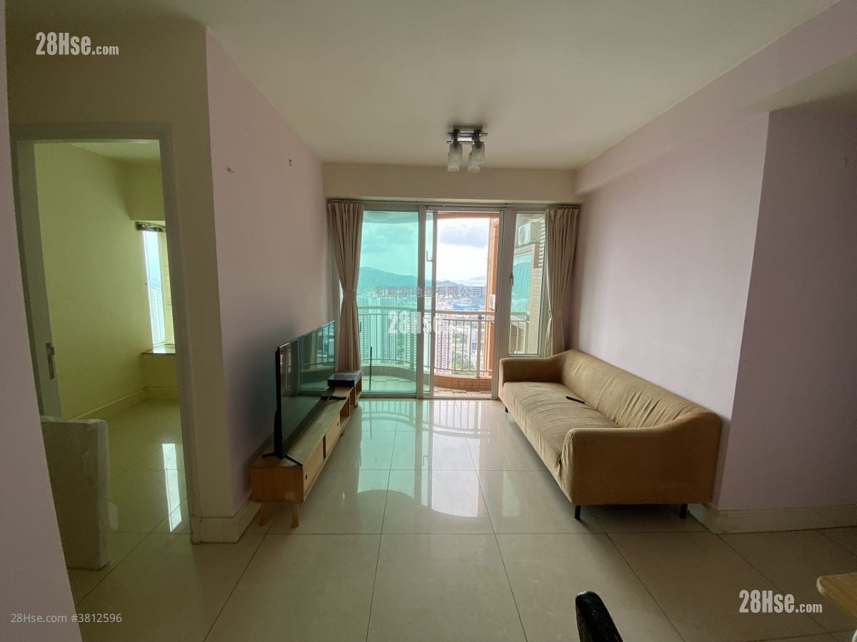 Central Park Towers Sell 2 Bedrooms 498 ft²