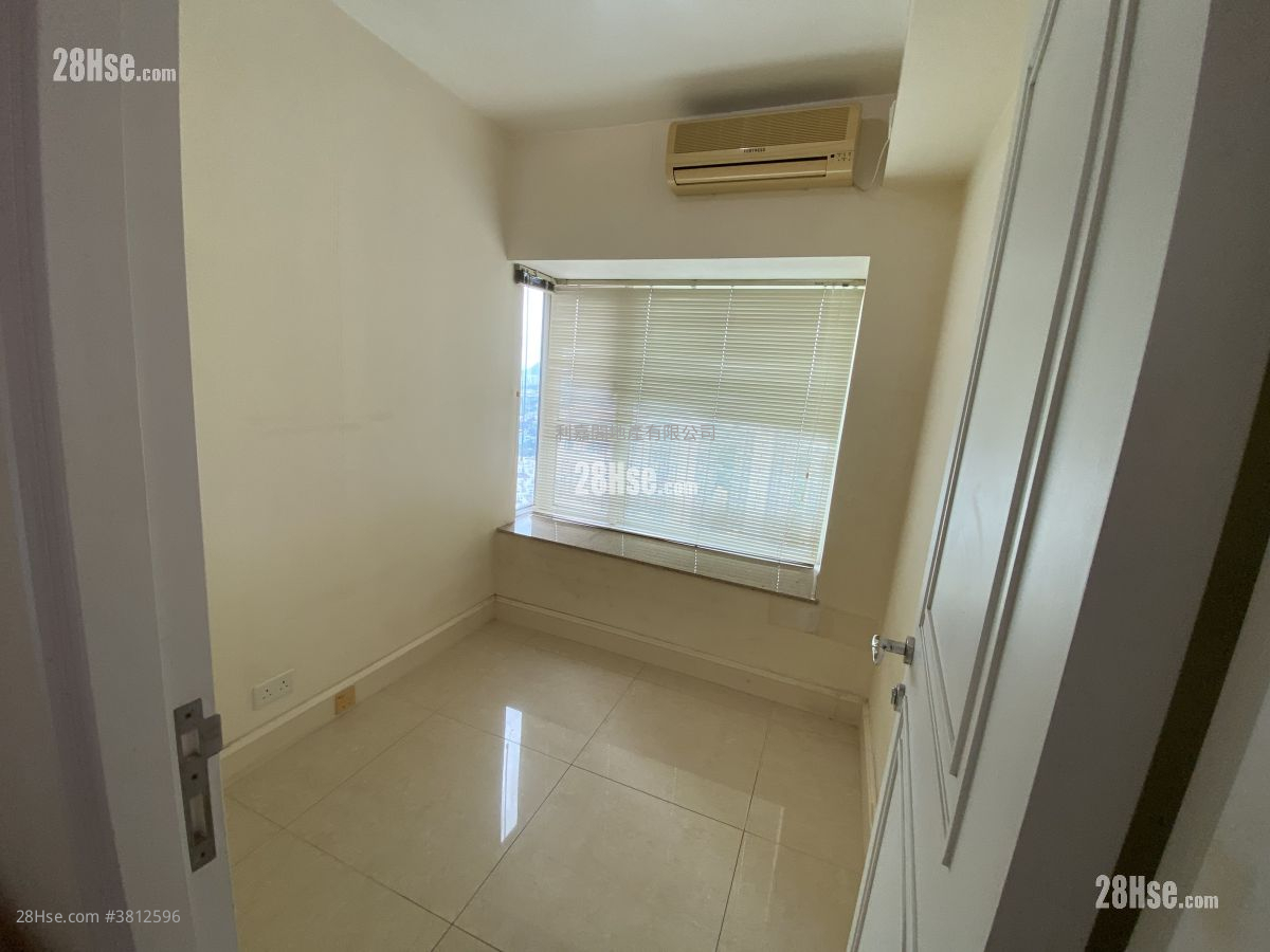 Central Park Towers Sell 2 Bedrooms 498 ft²