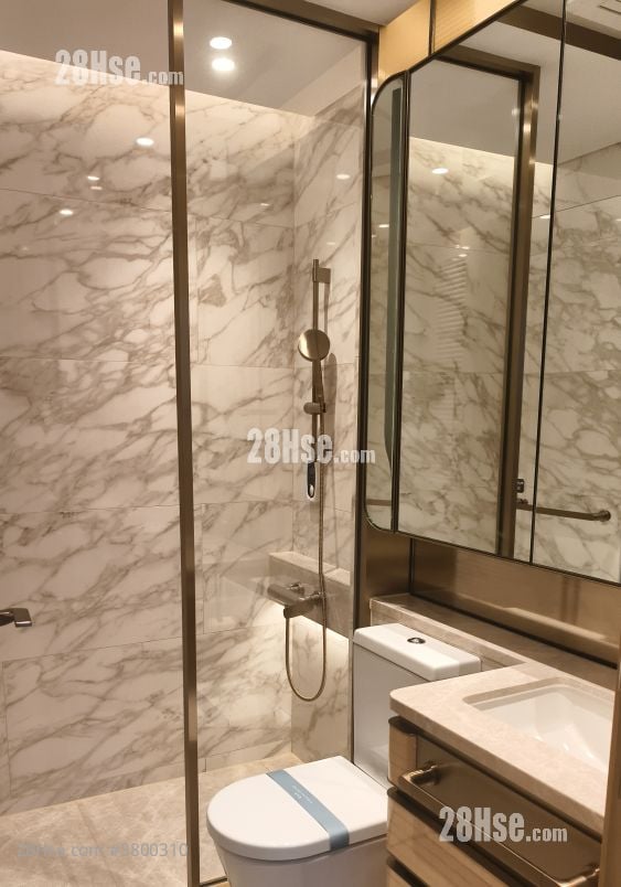 Grand Victoria Rental 1 Bathroom 278 ft²