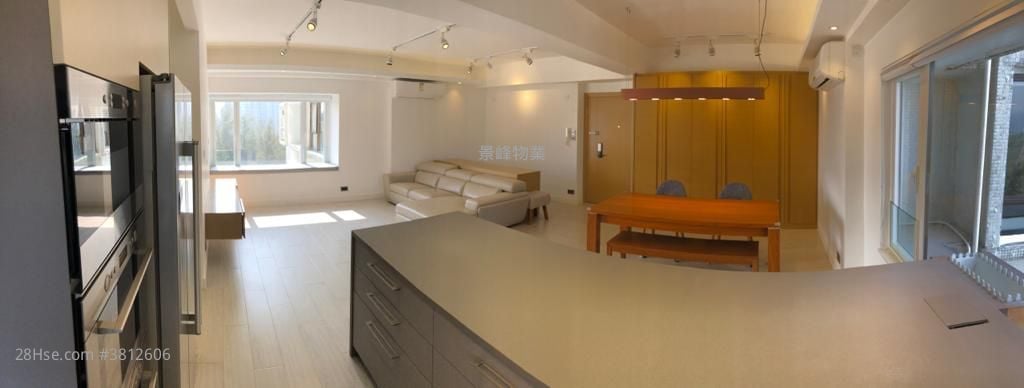 華景山莊 售盤 3 房 , 2 浴室 1,124 平方呎