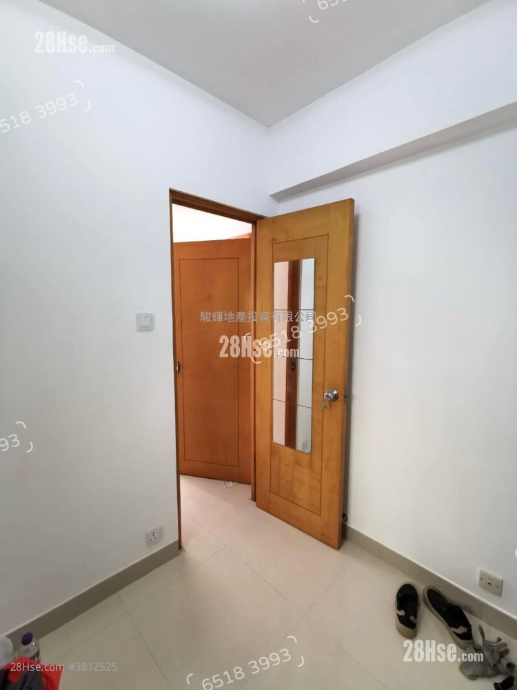 Tak Lee Building Sell 1 Bedroom , 1 Bathroom 244 ft²