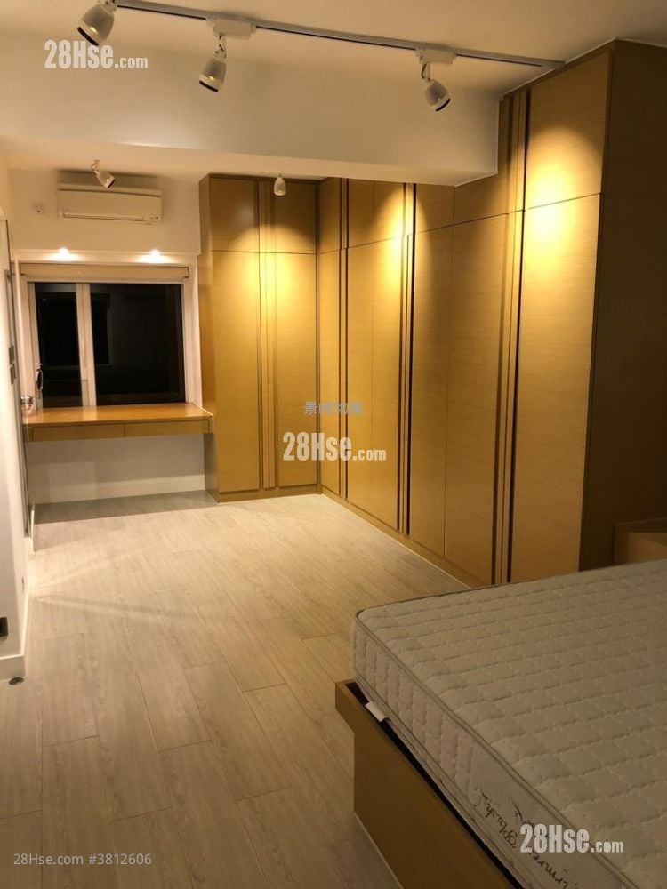 華景山莊 售盤 3 房 , 2 浴室 1,124 平方呎