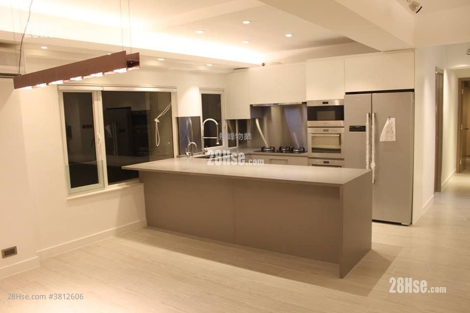 華景山莊 售盤 3 房 , 2 浴室 1,124 平方呎