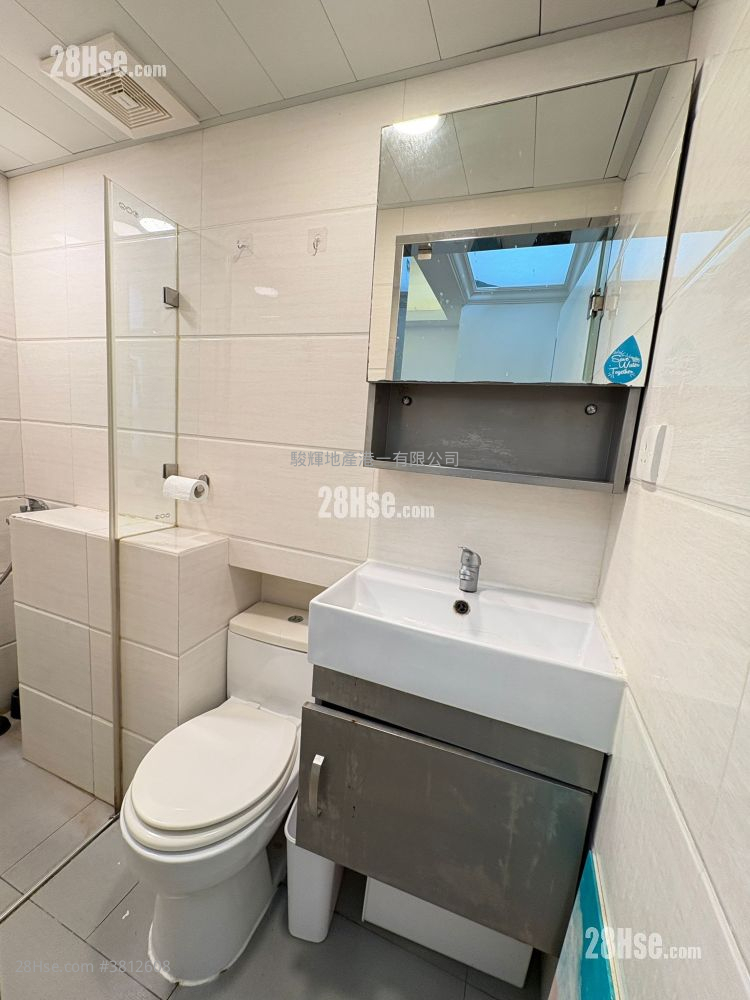 Kwong On Building Rental 140 ft²