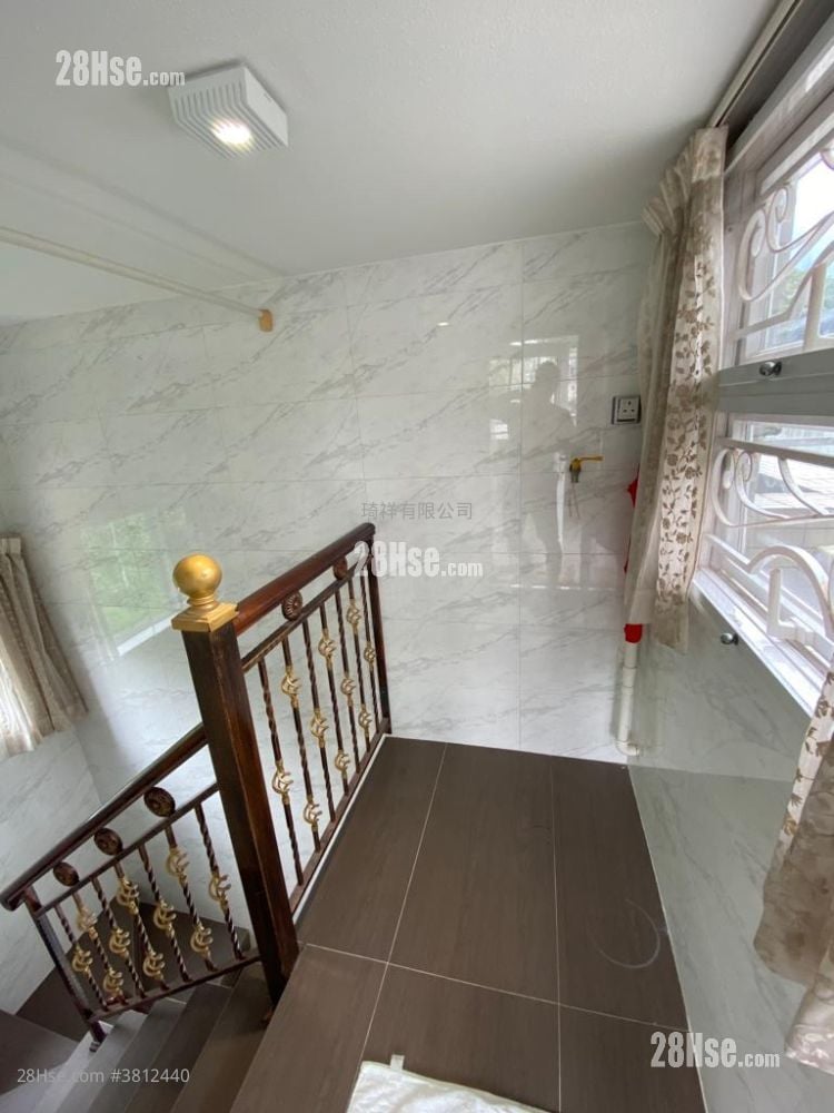 Village Sell 2 Bedrooms , 2 Bathrooms 700 ft²