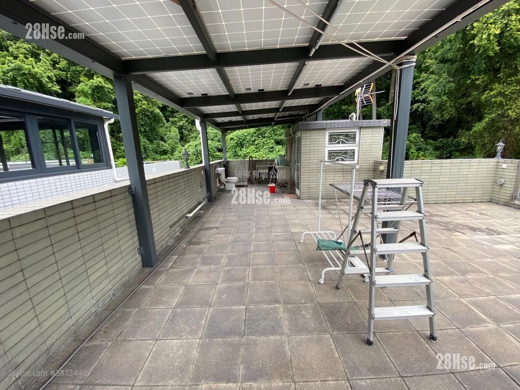 Village Sell 2 Bedrooms , 2 Bathrooms 700 ft²