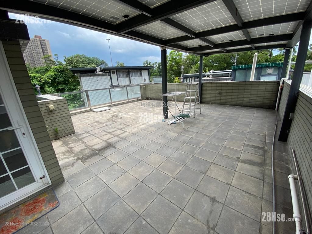 Village Sell 2 Bedrooms , 2 Bathrooms 700 ft²