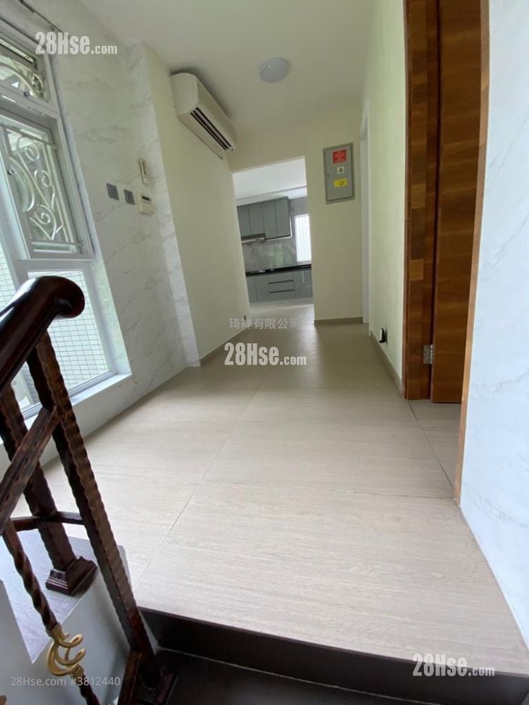 Village Sell 2 Bedrooms , 2 Bathrooms 700 ft²