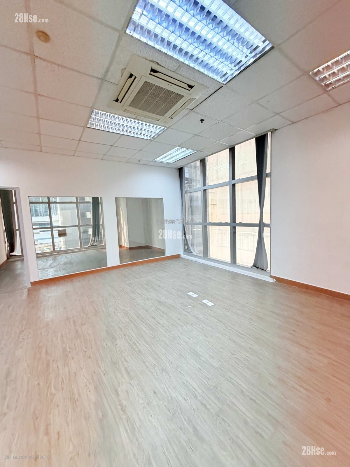 時運中心 租盤 3 房 1,150 平方呎