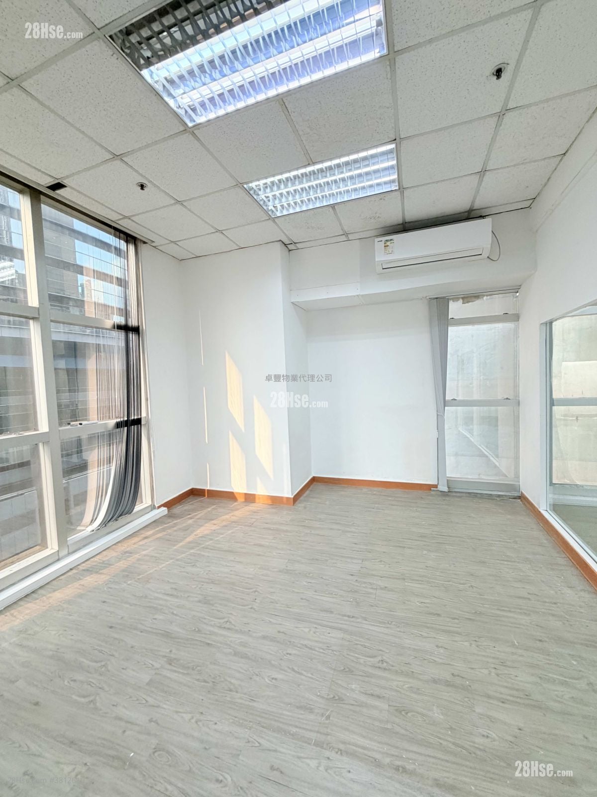 時運中心 租盤 3 房 1,150 平方呎