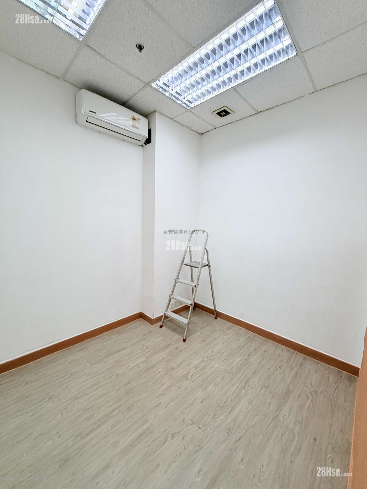 時運中心 租盤 3 房 1,150 平方呎