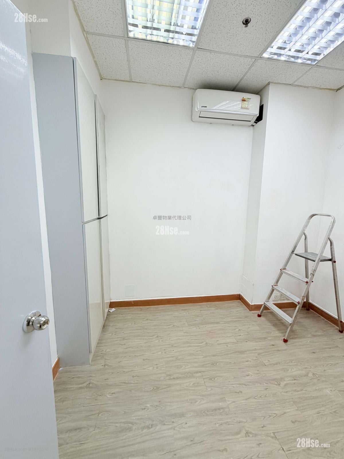 時運中心 租盤 3 房 1,150 平方呎