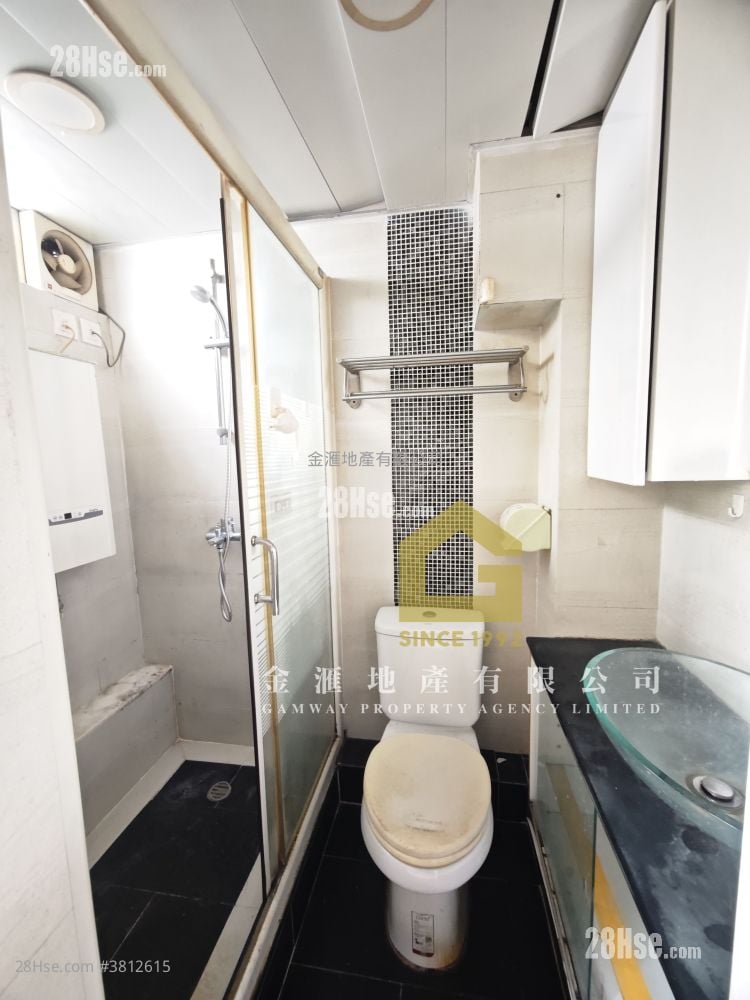 东头(二)邨 售盘 2 房 , 1 浴室 424 平方尺