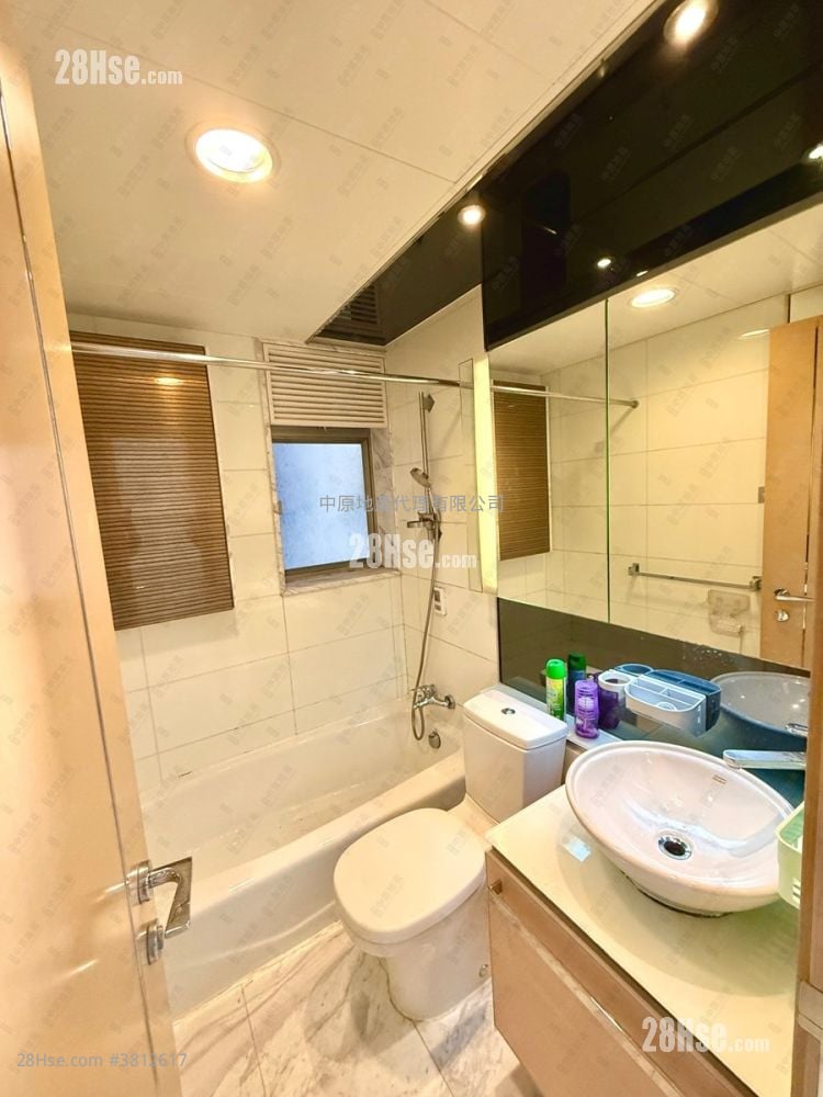 La Grove Sell 2 Bedrooms 481 ft²