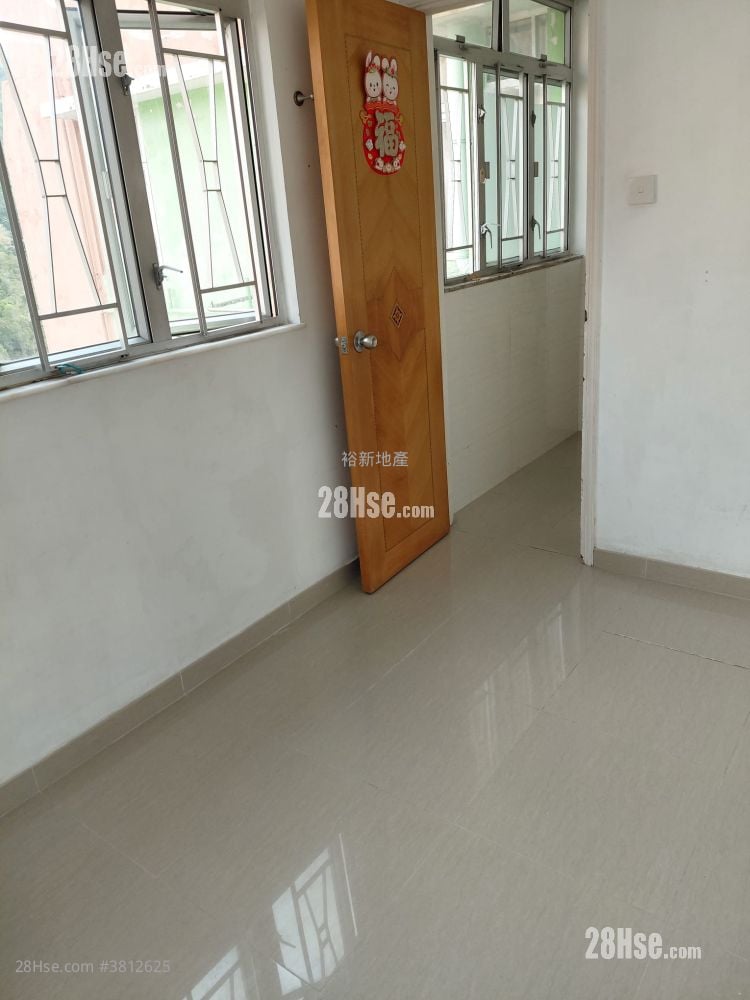 葵涌大厦 租盘 1 房 150 平方尺