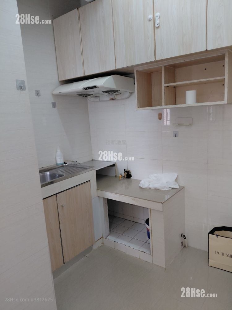 葵涌大厦 租盘 1 房 150 平方尺