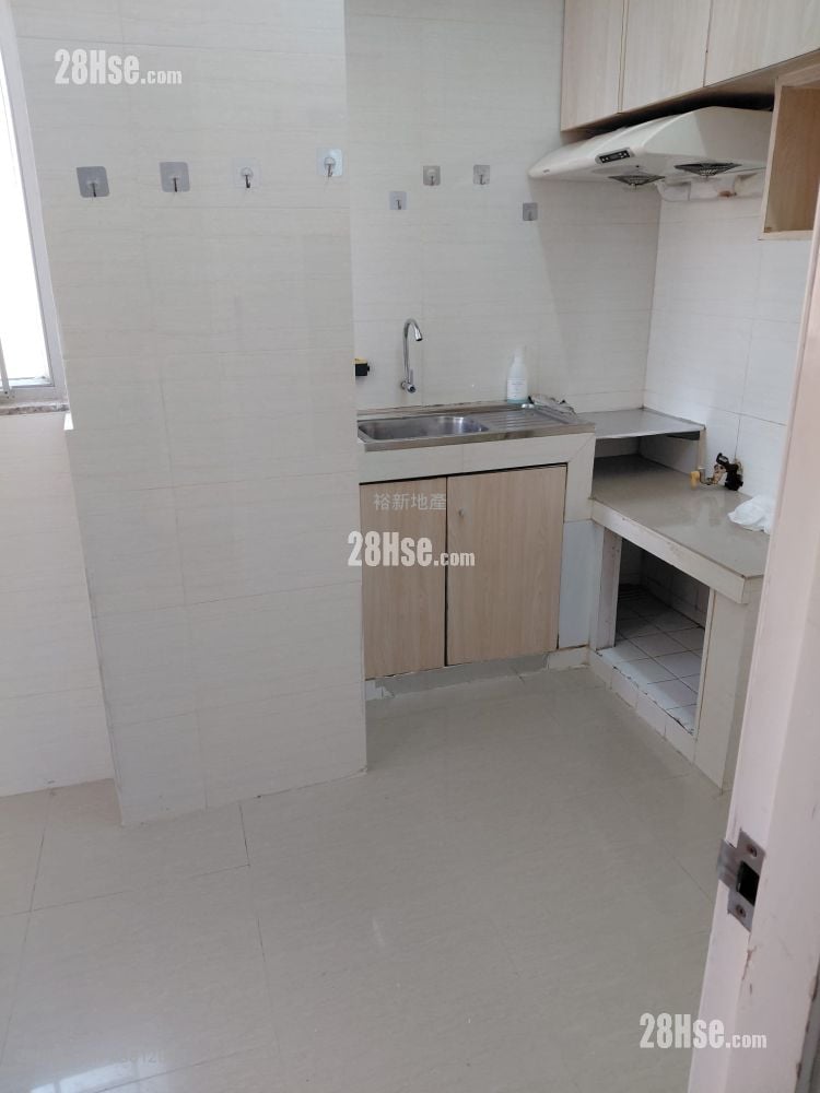 葵涌大厦 租盘 1 房 150 平方尺