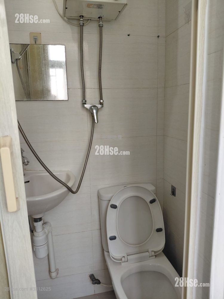 葵涌大厦 租盘 1 房 150 平方尺