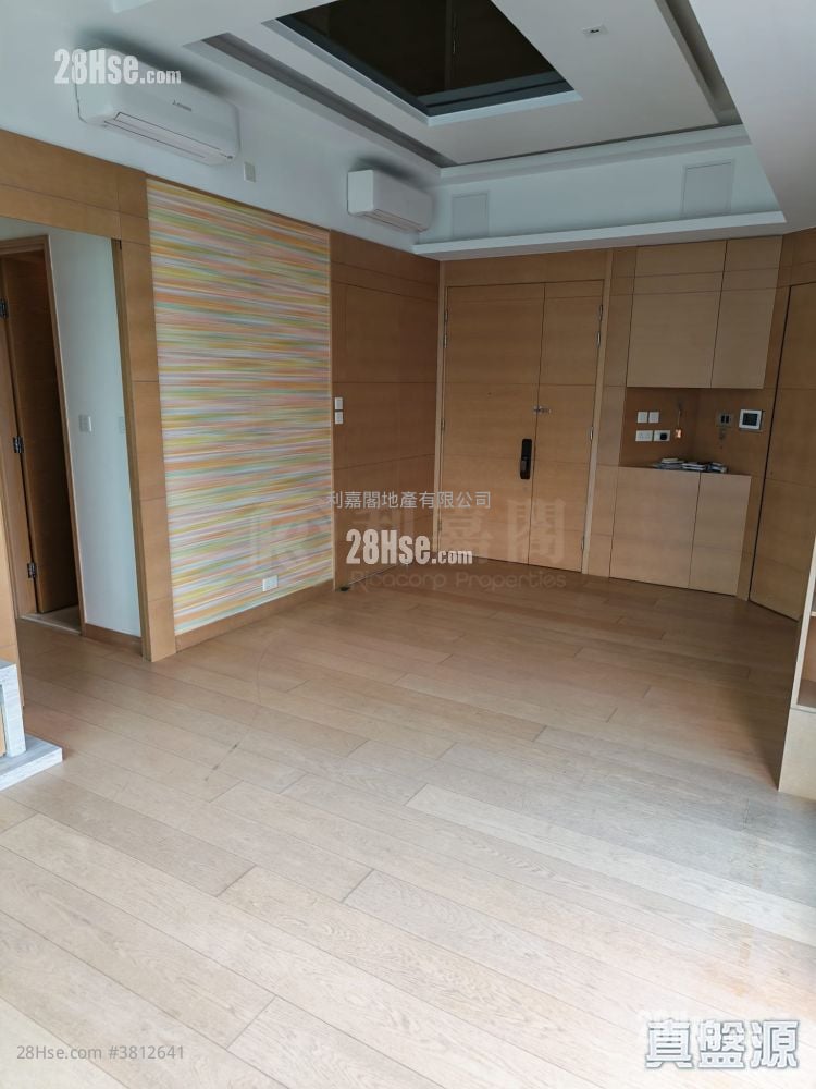 現崇山 租盤 932 平方呎