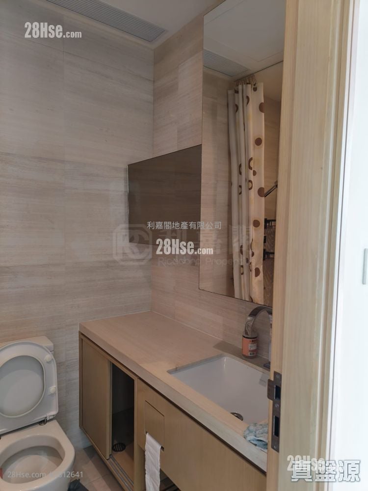 現崇山 租盤 932 平方呎