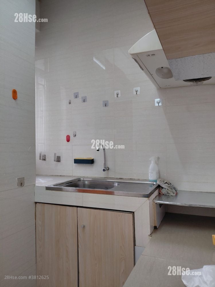 葵涌大厦 租盘 1 房 150 平方尺