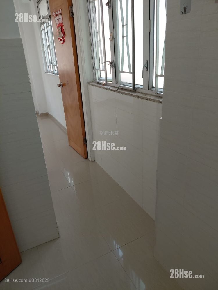 葵涌大厦 租盘 1 房 150 平方尺