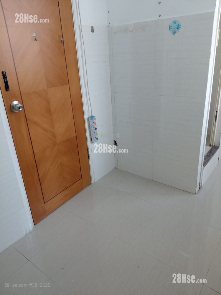 葵涌大厦 租盘 1 房 150 平方尺