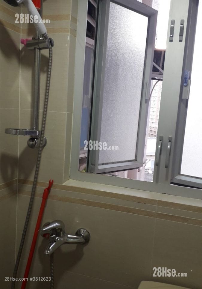 合和大厦 租盘 2 房 , 1 浴室 305 平方尺